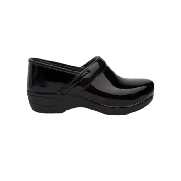 Dansko Shoes - Dansko XP 2.0 Black Patent Leather Clog 5.5 / 6